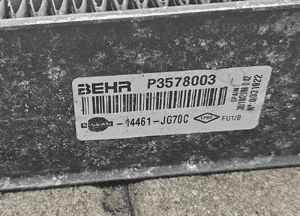 Renault Koleos I 2.0 DCI chłodnica powietrza intercooler P3578003 4