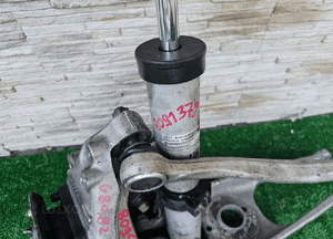 ZWROTNICA WAHACZ AMORTYZATOR BMW M3 M4 8095657 3