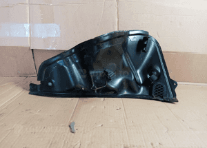 Rynna podszybia lewa VW Touareg 7L6819511A 2