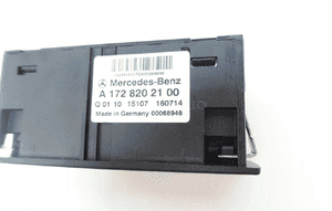GNIAZDO USB HUB MERCEDES W156 W176 W117 3