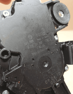 SILNICZEK WYCIERACZKI TYŁ FORD nr 0390201860 2