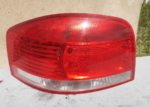 Audi A3 8P lampa tył tylna lewa 1