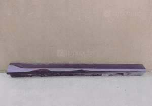 Listwa progowa prawa próg prawy bmw E90 E91 1