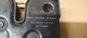 Zamek rygiel maski przód Audi A3 8P 8P0823509C 4