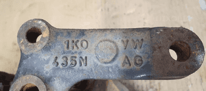 Zwrotnica piasta lewy tył tylna lewa VW Golf V 5 1K0435N 7