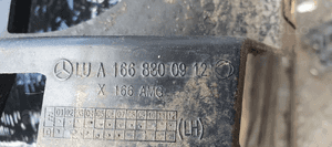 Mocowanie ślizg zderzaka lewy tył Mercedes GL X166 W166 A1668800912 6
