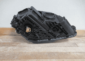 LAMPA PRZEDNIA PRZÓD LEWA PRAWA SKODA YETI LIFT XENON 2012-2017 11