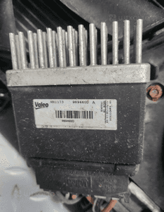 Audi A4 B8 2.0TFSI chlodnice chlodnica wody klimatyzacji 8K0260401D 989460D 5