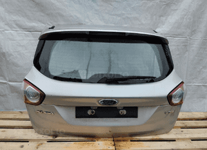 Klapa pokrywa bagażnika tył tylna ford kuga MK1 kompletna zderzak błotnik 1