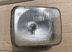 Lampa przednia prawa LAND ROVER DISCOVERY 1 I 200TDI 1989-1994 1