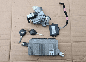 Toyota YARIS III 1.33 sterownik 89661-0DF50 1