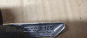 Listwa zgarniająca drzwi prawy przód chrom VW Passat B5 FL 3B0837478E 7