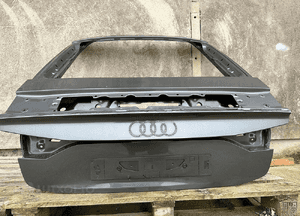 Klapa bagaznika tyl tylna audi A7 ii 2 4K 4K8 cala 3