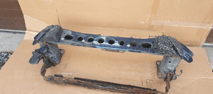 Pas przedni wzmocnienie belka zderzaka przód Ford Focus MK3 7