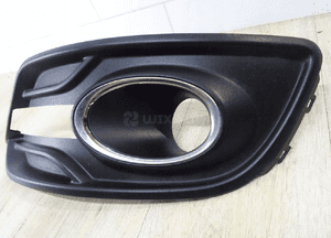 Kratka zderzaka lewa megane iii lift 261A32193R 2