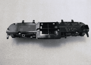 Mercedes W213 panel sterowania radiem nawigacją 10