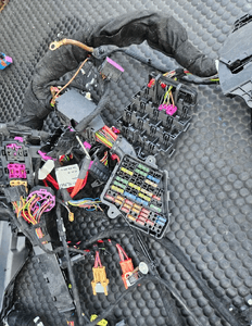 Wiazka Instalacja Wnetrza 3.2 FSI AUK Benzyna Audi A4 B7 Sedan Quattro UK Angielska 15