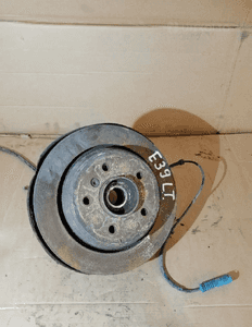 Zwrotnica piasta lewy tył tylna lewa wahacz BMW 5 E39 3.0D 1