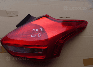 Ford focus MK3 hb zderzak oryginał ładny 9