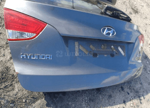 Hyundai IX35 klapa bagażnika tył tylna 10- kompletna 4