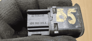 Przełącznik włącznik alarmu Audi A6 C5 4B0962109A 4