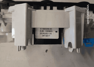 Panel sterowania nawiewu klimatyzacji trafic iii vivaro b primastar talento 15- E1093049AC 2
