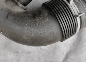 Przewód rura dolot powietrza Porsche Cayenne 2 II 7P6129572 8