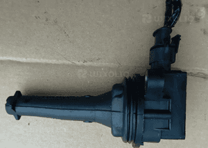 Volvo S40 V50 S60 XC70 2.0 2.4 T 2.4 B cewka zapłonowa 8677837  30713417 1