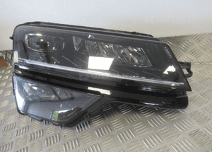 Lampa przednia przód prawa skoda karoq full led 2017-2021 12