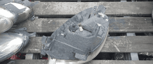 Przod przednia lampa prawa citroen xsara picasso 5