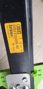 Mechanizm podnośnik szyby ramka prawy tył Audi A4 B6 8E0839462 5