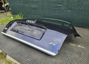 Klapa Pokrywa Bagażnika Szyba Granatowa LZ5L Audi A4 B5 Kombi Avant 12