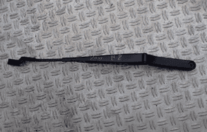 RAMIĘ WYCIERACZKI VW PASSAT B8 3G2955410 RADOM 1