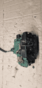 Zamek drzwi lewy przód przedni 8 PIN VW New Beetle 3B1837015Q 4
