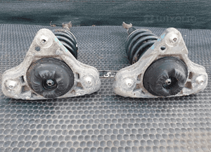 Zawieszenie 8E0413031CH Sprezyny Amortyzator McPerson Przod Przednie Komplet Audi A4 B6 B7 40