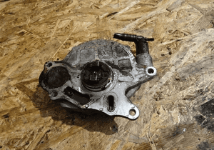 Pompa hamulcowa vacum vw audi A3 03L145100 2