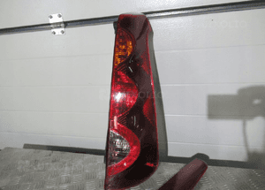 Lampa tylna tył prawa nissan note E11 2006- 1