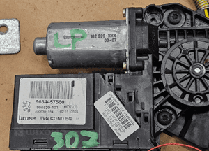 Peugeot 307 silniczek podnoszenia szyby sterownik przod lewy  9634457580  9637130580 9637131380 9681587280 6