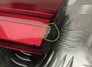 Bmw F20 F21 lampa w klapę bagażnika prawa tył 7359020 16