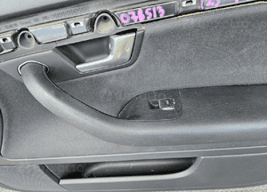 Boczek Boczki Drzwi Czarny Welur Soul Komplet Korbka Tyl Audi A4 B6 B7 EUROPA 13