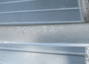 Belka przednia przód zderzaka toyota auris ii 2 52021-02230 15