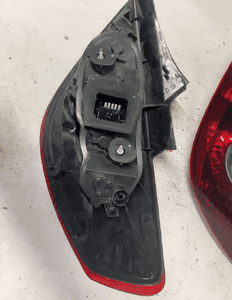 Komplet lamp przod przednich prawa i lewa opel corsa d 7