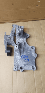 Łapa mocowanie alternatora VW Golf V Plus 1.9 TDI 038903143AF 1