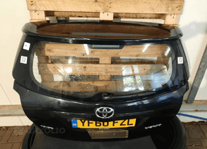 Klapa tył tylna bagażnika do toyota verso 209 czarna 6