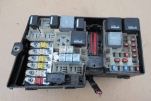 PUSZKA BEZPIECZNIKOW FORD C-MAX 1.6 HDI RADOM