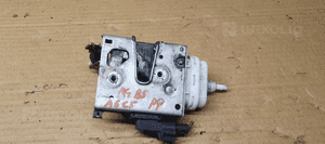 Zamek prawy przód Audi A4 B5 8D1837016F 1