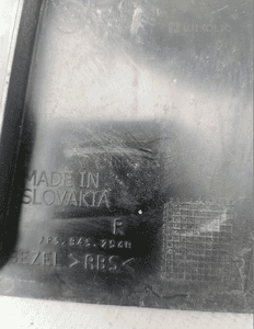 Zaślepka osłona lampy prawa prawy tył Porsche Cayenne 7P5945256 3