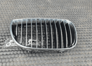 Kratka 7128613 7128614 7906809 Atrapa Nerki Nerka Gril Atrapka Zderzaka Przód M-Pakiet BMW 1 E81 E87 23
