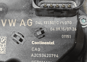 VW Passat B8 1.6 TDI przepustnica spalin  EGR 04L131501C 4
