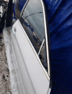 Drzwi prawy przod bmw F10 kompletne F11 2